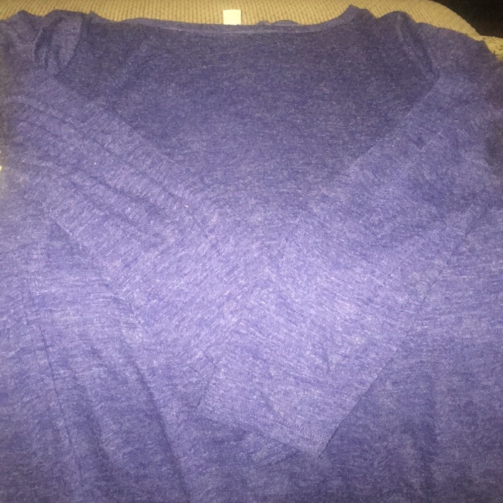 Old navy t-shirt medium